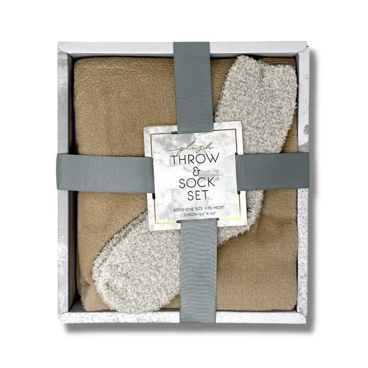 Throw Blanket And Fuzzy Sock Set 6 b8108c0cffd6e5a8d002cd16e880ca9f77b7046587238b16dbf43f6f035d46d8